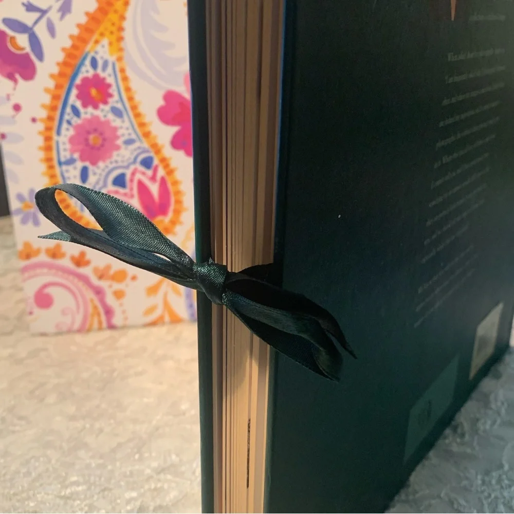 Vintage Anne Geddes photo album from 1997 EUC